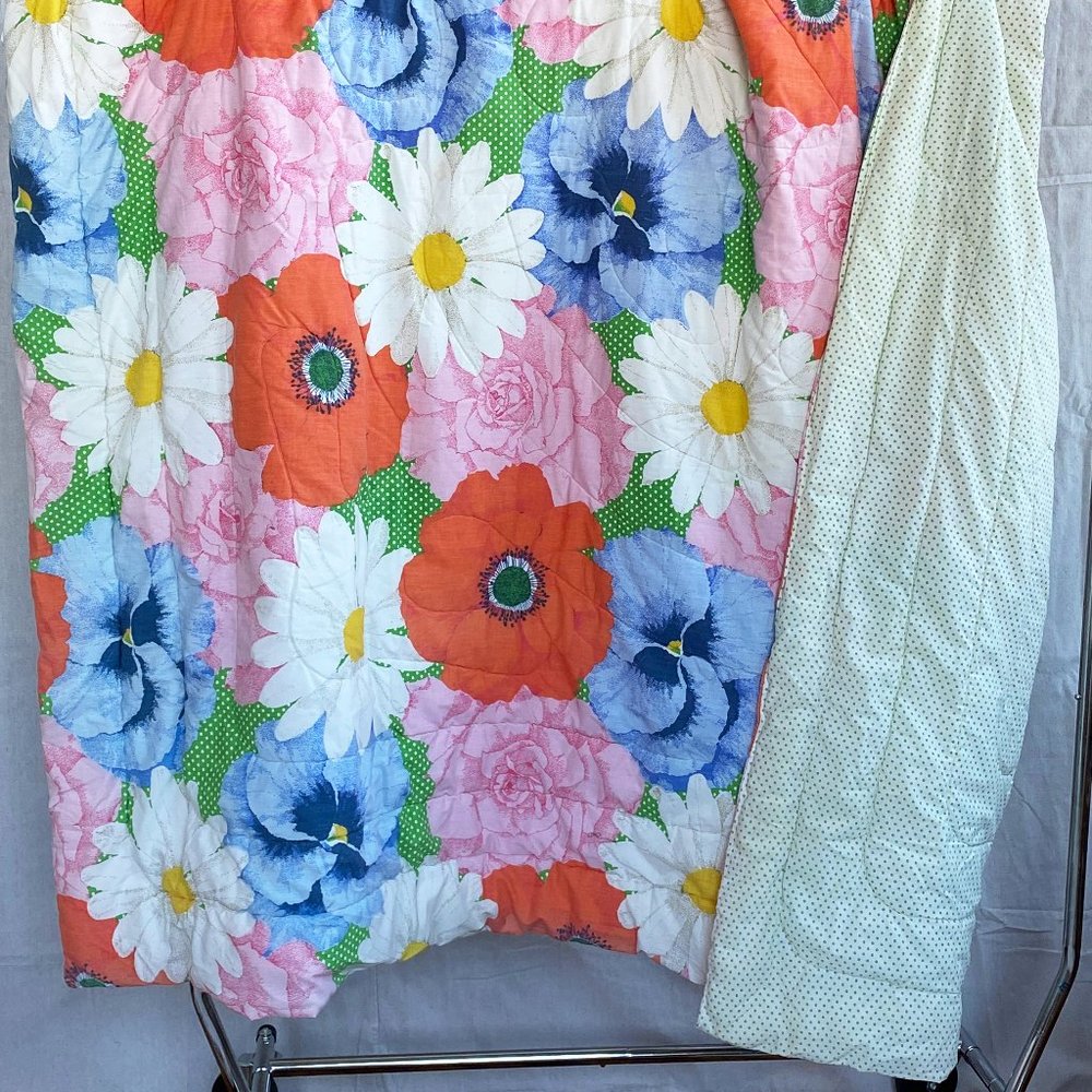 Vintage 70's Twin Comforter Poppies, Daisies